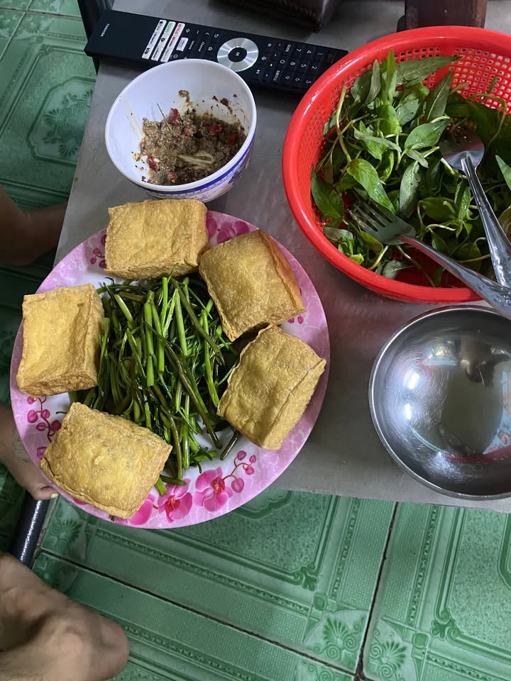 Dãy trọ Bến Cát 150m² giá 2 tỷ - Full thổ cư, gần khu công nghiệp!