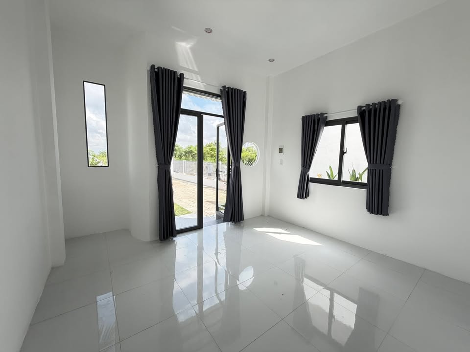 Nhà bán Gò Công Đông 352m² giá 1.05 tỷ - Sẵn sàng dọn vào ở ngay!