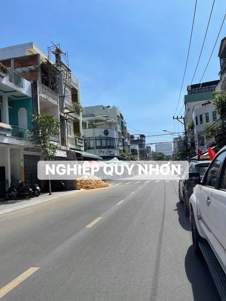 Nhà mặt tiền kinh doanh tại Lý Thường Kiệt, Quy Nhơn 140m² giá 18 tỷ - Đầu tư sinh lời ngay!