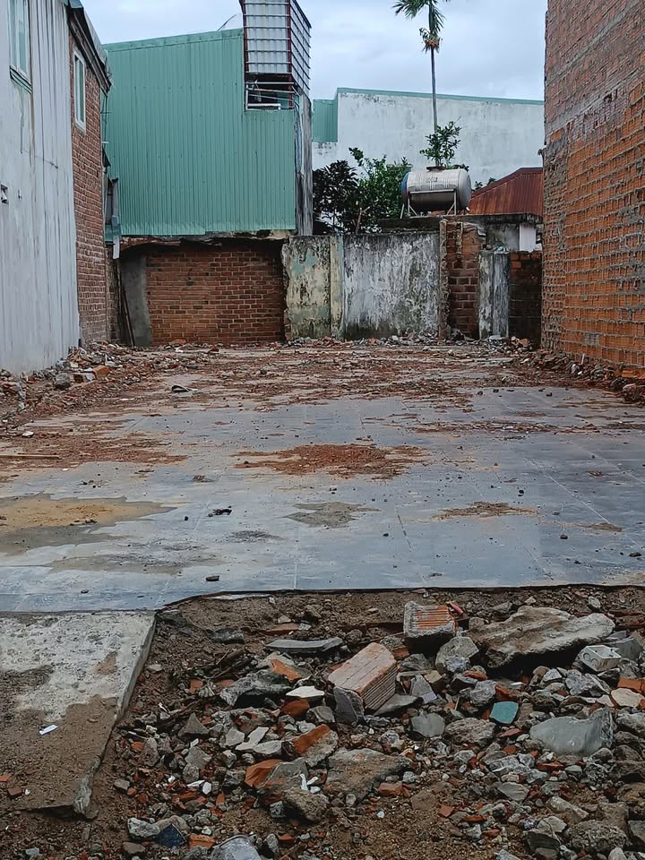 Đất thổ cư Nguyễn Trường Tộ, Quy Nhơn 71m² giá 1.99 tỷ - Hướng Đông mát mẻ!