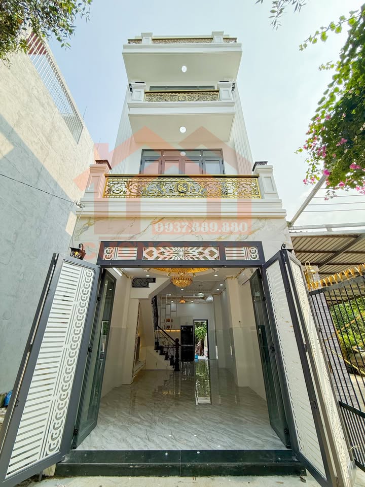 Nhà phố Tân Cổ Điển 2295 Huỳnh Tấn Phát, Nhà Bè 79.8m² giá 6.1 tỷ - Sân vườn riêng, an ninh cao!