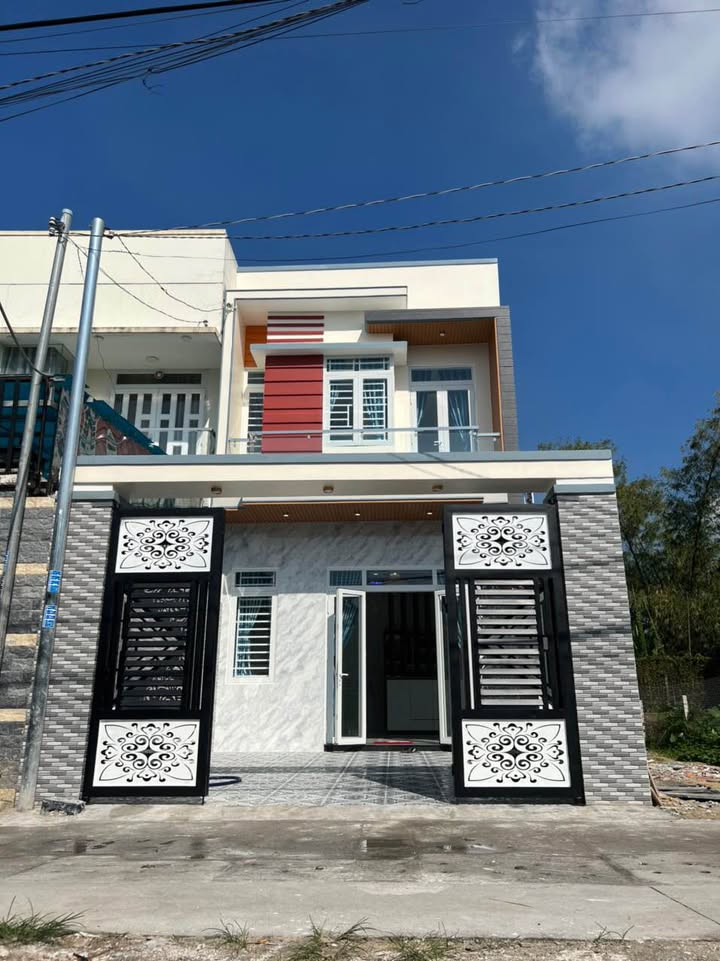 Nhà phố 2 tầng phường Tân An, Thủ Dầu Một 97m² giá 2.9 tỷ - Nhà mới hoàn toàn!