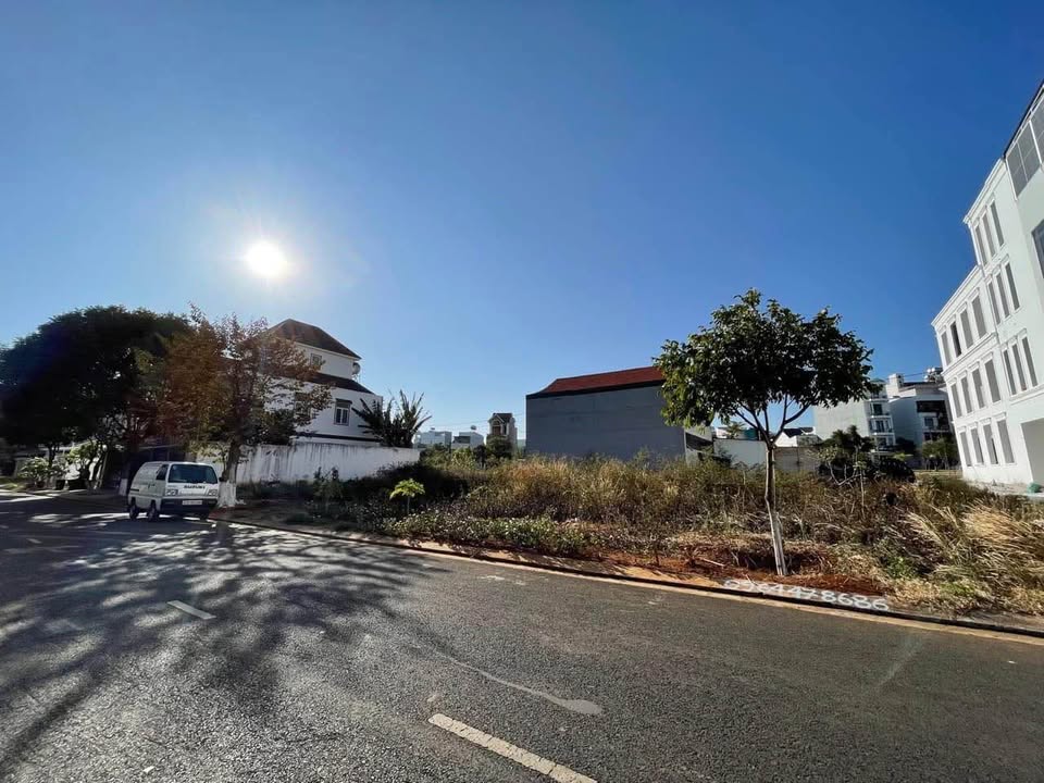 Mặt tiền Nguyễn Thượng Hiền Buôn Ma Thuột 108m² giá 8.9 tỷ - Lô đơn hiếm có, sẵn sàng giao dịch!