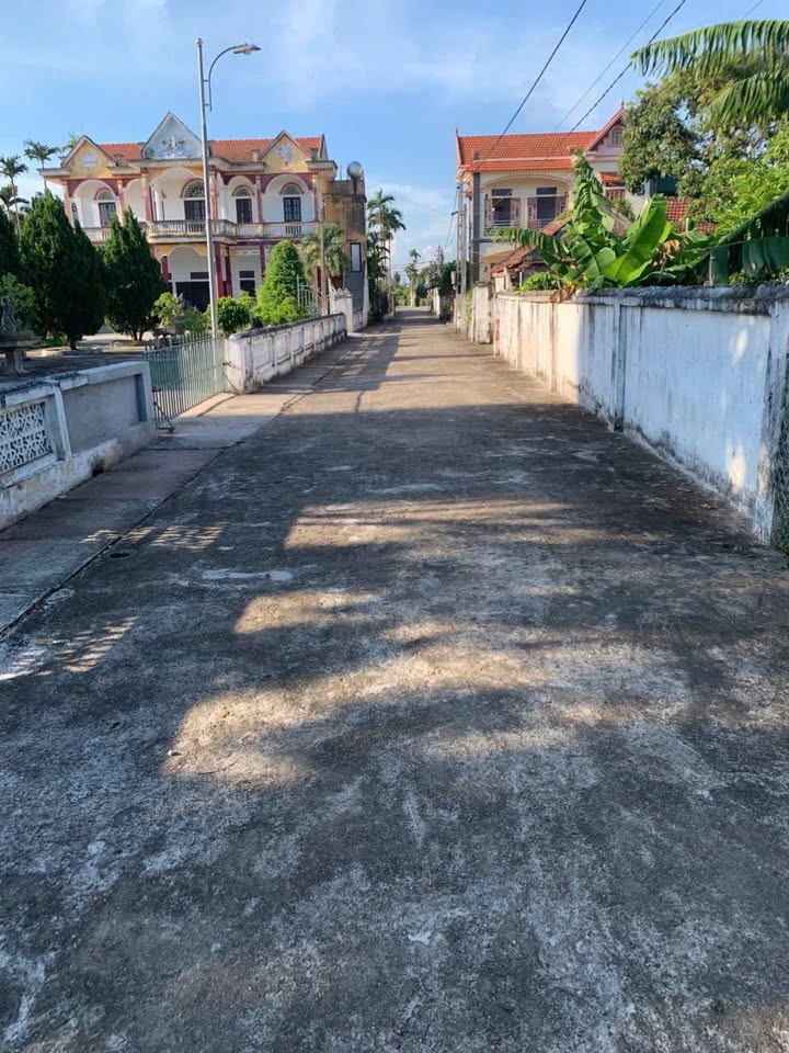 Đất thổ cư Hải Long 208m² giá 7xx triệu - Sổ đỏ chính chủ, gần chợ và trường học!