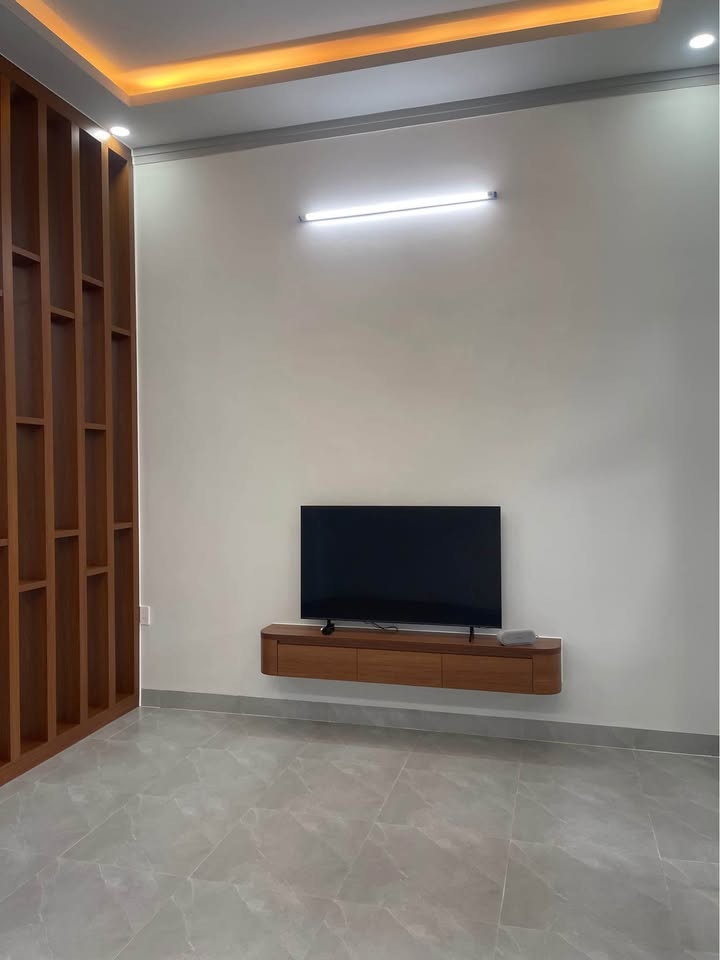 Bán nhà cấp 4 đường Nguyễn Thị Định, 150m² giá 3.4 tỷ - Sổ đỏ chính chủ!