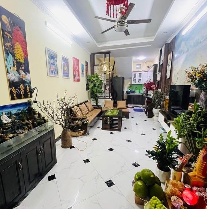 Nhà 4 tầng lô góc Tứ Hiệp 37m² giá 4.45 tỷ - Ô tô đỗ cổng, sổ đỏ chính chủ!