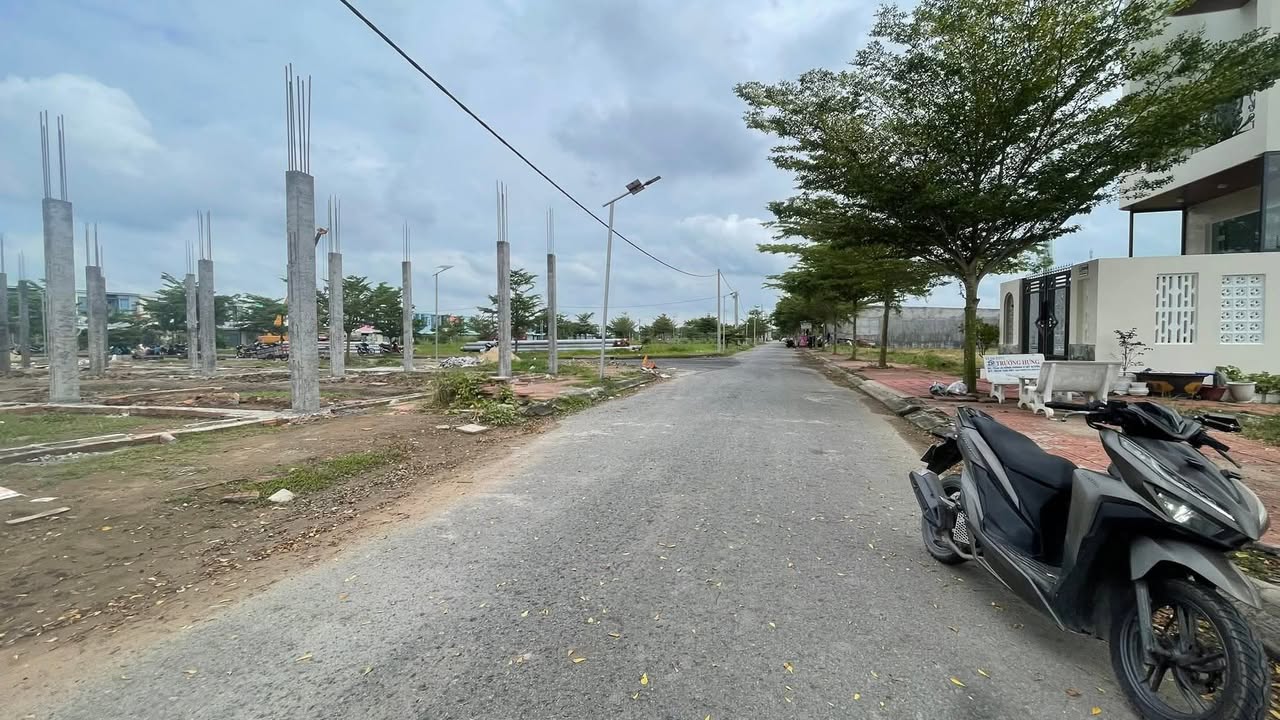 Đất nền mặt tiền đường C2, Khu dân cư Minh Châu, 100.8m² giá 950 triệu - Cơ hội đầu tư sinh lời!