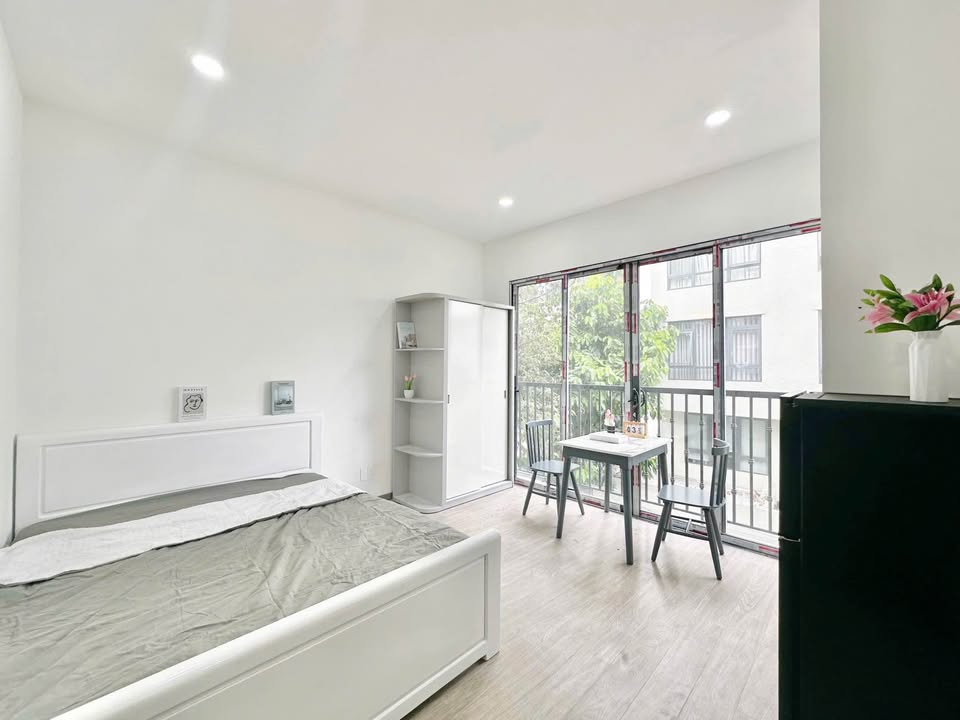 Căn hộ cho thuê đường Tạ Hiện, quận 2 - Ban công lớn, full nội thất cao cấp