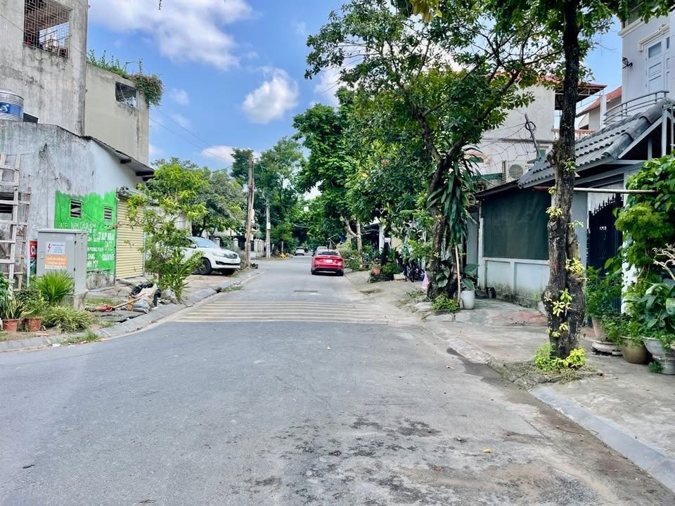 Nhà Thạch Bàn 66m² giá 12 tỷ - Dòng tiền 50 triệu/tháng, sẵn sàng giao dịch!