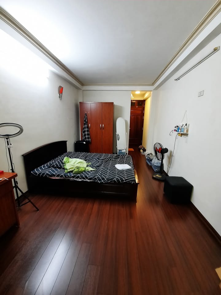 Phòng trọ Ngõ 24 Hoàng Quốc Việt Cầu Giấy 22m² giá 2.7 triệu - Tiện nghi đầy đủ, an ninh tốt!