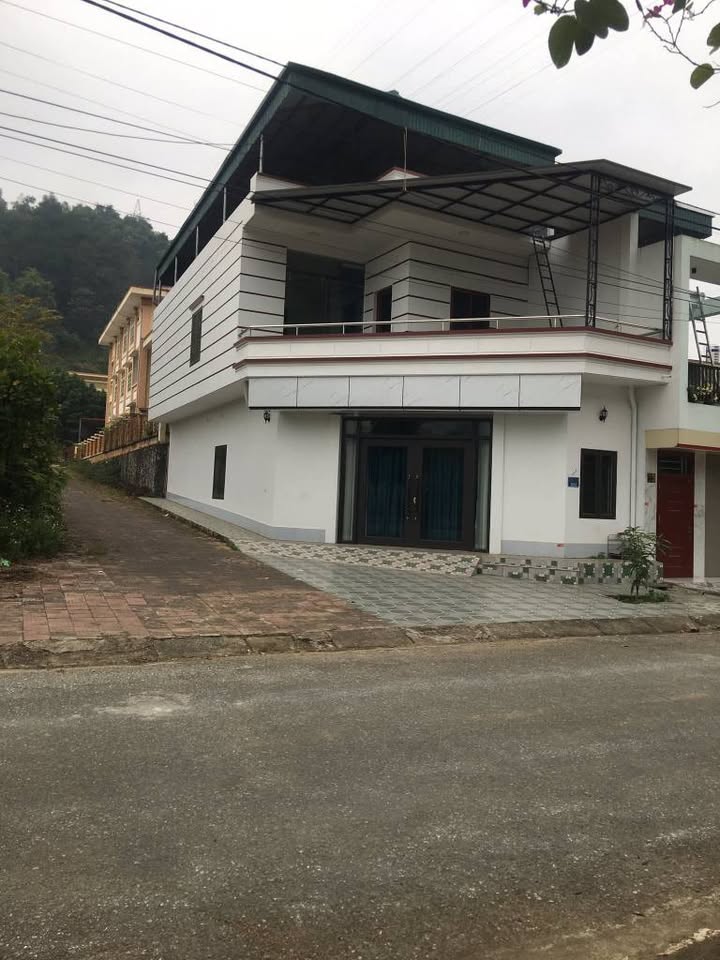 Nhà 2 mặt thoáng tại xã Cam Đường, Lào Cai 117.8m² giá 2.6 tỷ - Cơ hội sở hữu ngay!