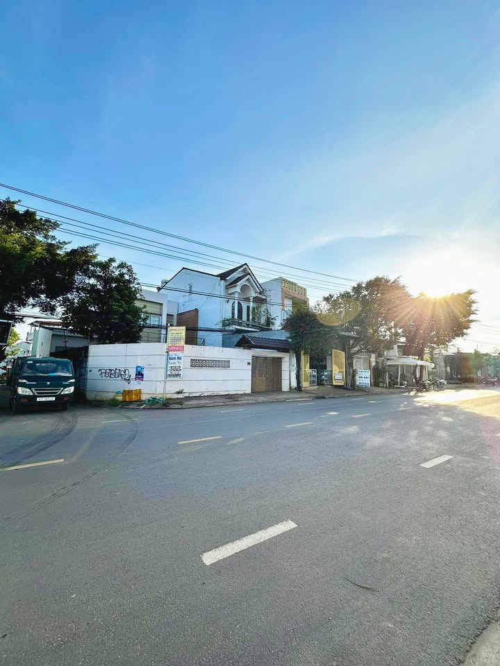 Đất kinh doanh mặt tiền Hùng Vương, Buôn Ma Thuột - 3 lô đẹp, giá tốt