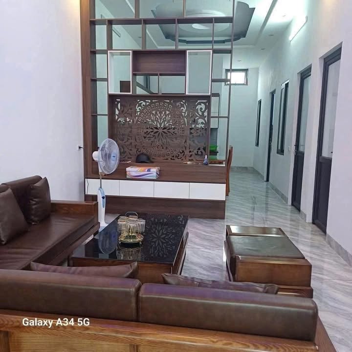 Nhà C4 Đẹp Hai Mặt Tiền Đường Trần Thủ Độ, 110m² Giá 900 triệu - Sẵn sàng vào ở ngay!