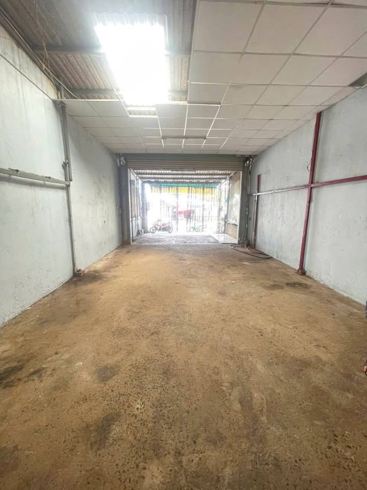 Nhà mặt tiền Nguyễn Khuyến, Biên Hòa 150m² chỉ 7.5 triệu - Kinh doanh thuận lợi!