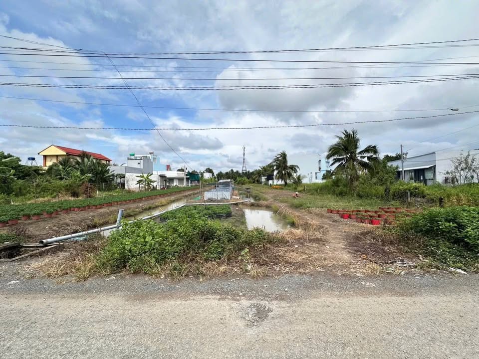 Đất nền mặt tiền đường Trần Thị Thơm, phường 9, TP. Mỹ Tho 200m² giá 1.6 tỷ - Pháp lý rõ ràng, công chứng ngay!