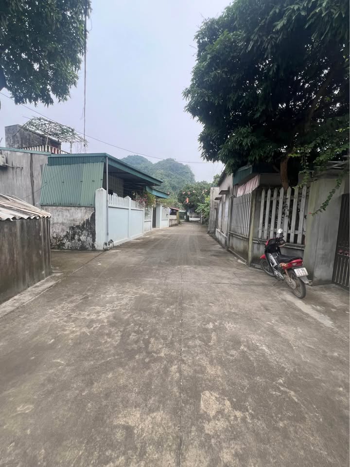 Đất Nam Sơn Tam Điệp 308m² giá 1 tỷ - Nở hậu, hai mặt tiền thuận lợi!