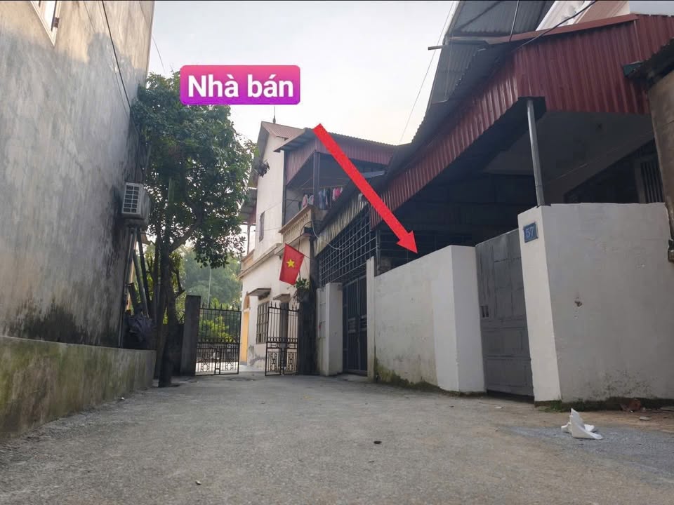 Nhà 2 tầng Thôn Chám, Định Trung, Vĩnh Yên 79.9m² giá 2.3 tỷ - Ô tô vào tận nhà!