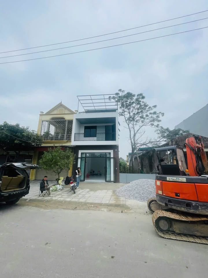 Nhà 3 tầng tại Quảng Tâm, Thanh Hóa 125m² giá 3 tỷ - Gần ĐH Công Nghiệp!