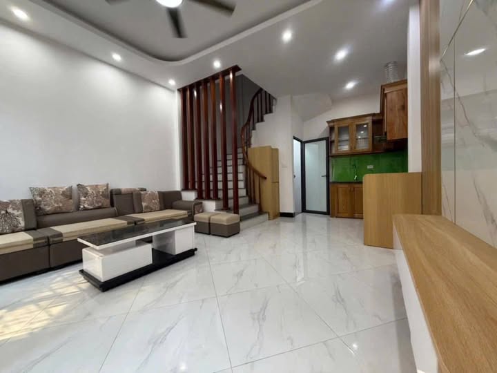 Nhà phố La Khê 35m² giá 8 tỷ - Mới đẹp, ô tô vào tận nơi!