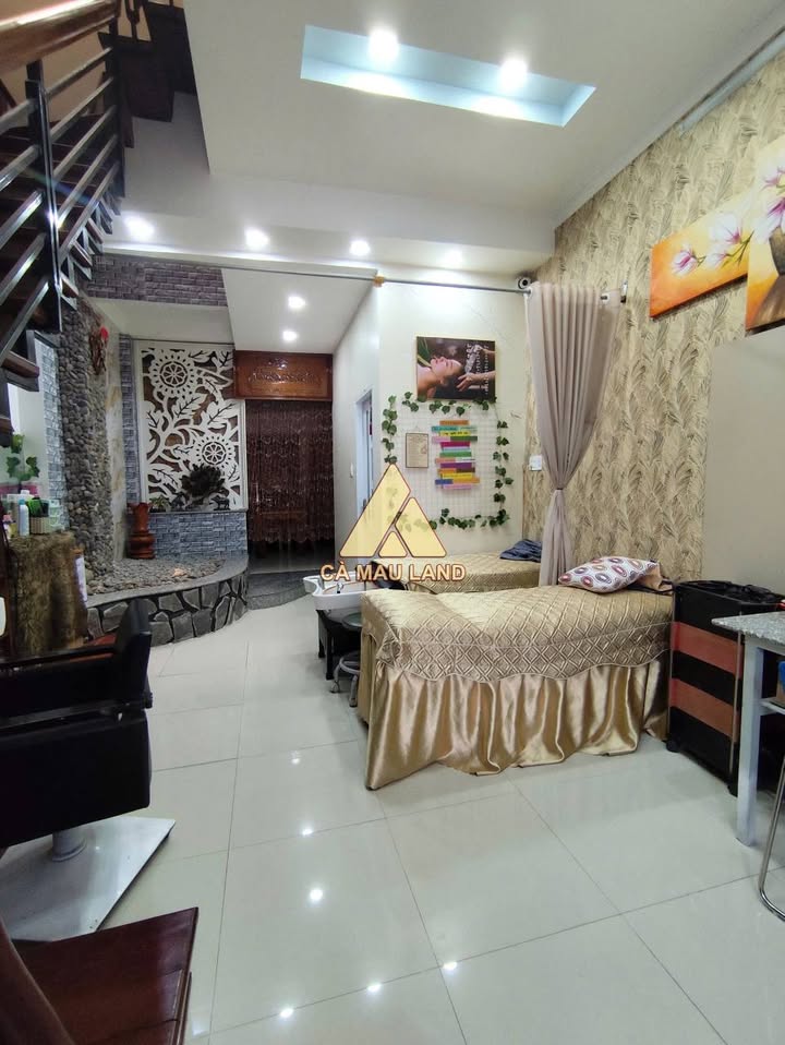 Nhà mặt tiền Ngô Gia Tự, TP Cà Mau, 96m² giá 3 tỷ - Dân cư đông đúc!