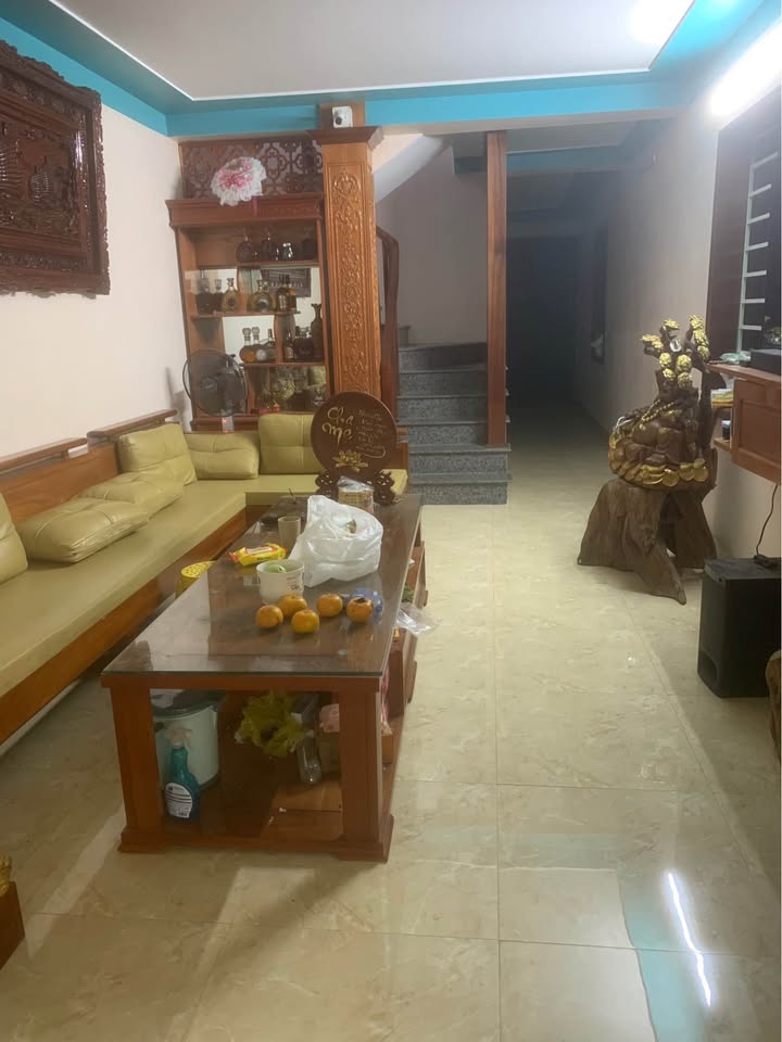 Nhà 2 tầng Bỉm Sơn 195m² giá 750 triệu - Không gian thoáng mát, tiện ích đầy đủ!