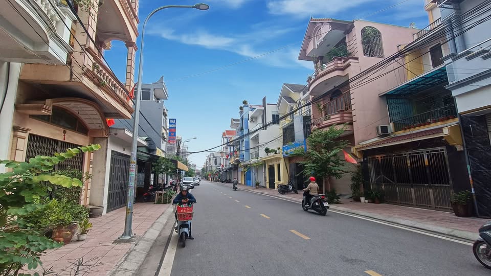 Nhà mặt đường An Trang, An Đồng 90m² giá 8 tỷ - Sở hữu 2 mặt tiền cực hiếm!