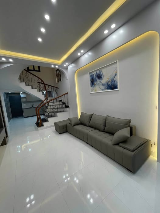 Nhà 4 tầng Miếu Hai Xã 53m² giá 3.55 tỷ - Pháp lý rõ ràng, vị trí đắc địa!