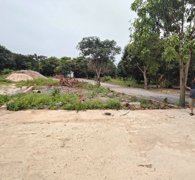 Đất nền Long Hải 106m² giá 1.5 tỷ - Gần biển, đầy tiềm năng!