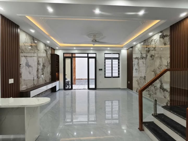 Nhà 4 Tầng Mới Xây - Phố Trung Hành, Hải An, Hải Phòng 40.5m² giá 3.3 tỷ - Đường ô tô tránh nhau, gần trường học!
