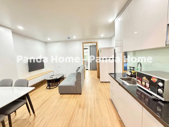 Căn hộ cho thuê 2 phòng ngủ 80m² tại phố Cát Linh, Đống Đa - Nội thất đầy đủ, sẵn sàng vào ở!