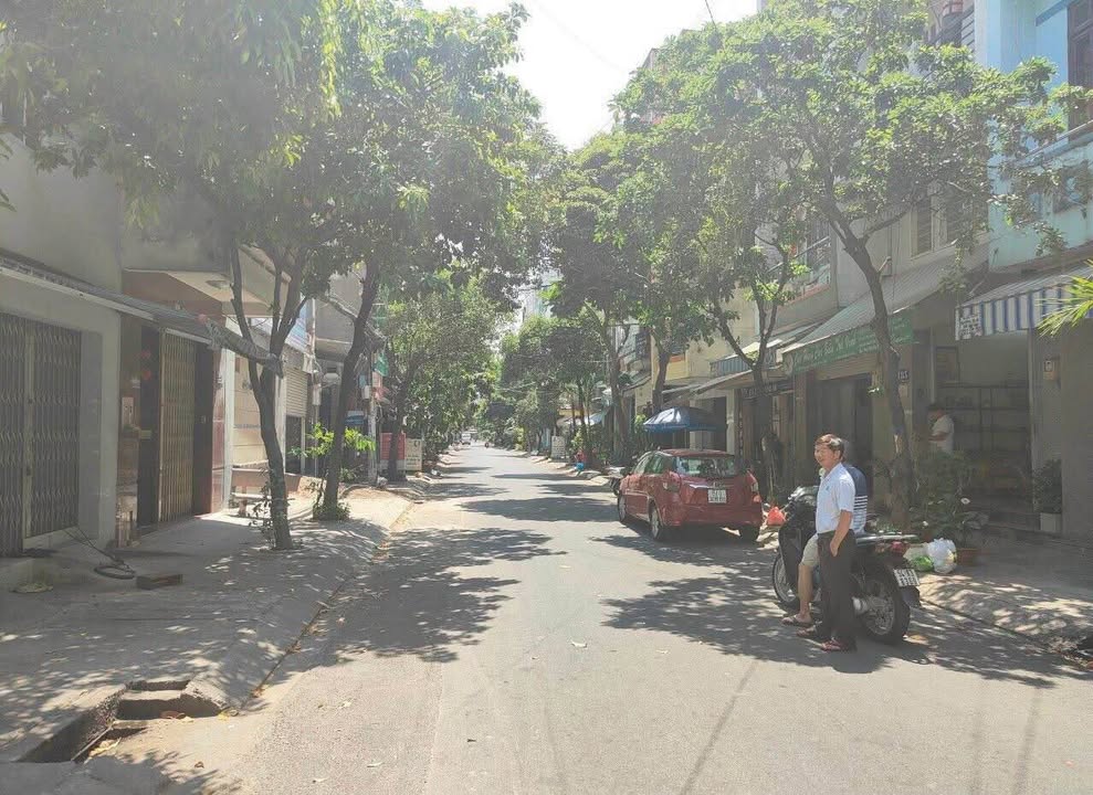 Nhà Bà Hom, Quận 6 66m² giá 10.3 tỷ - Bán gấp, cơ hội đầu tư hấp dẫn!