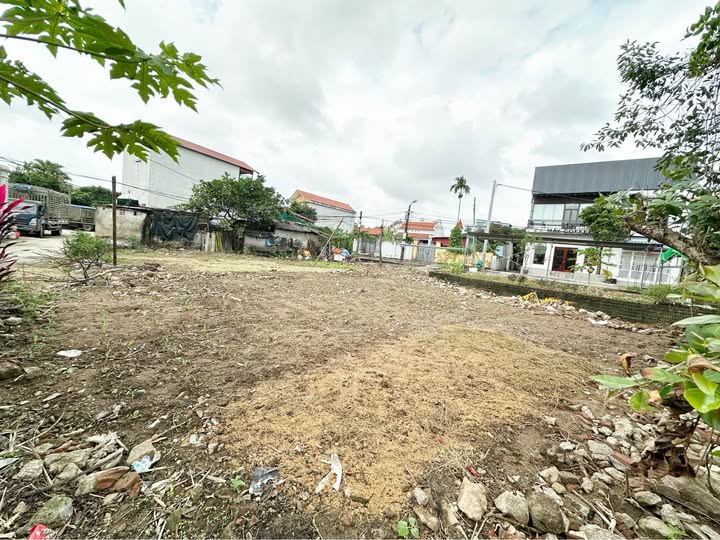 Đất nền Yên Mô 421m² giá thỏa thuận - Vị trí đắc địa, kinh doanh thuận lợi!