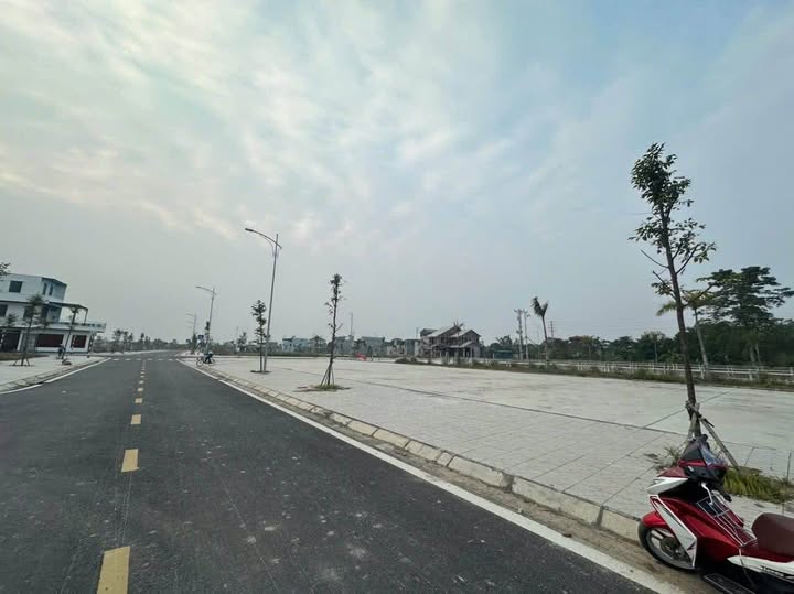 Đất nền Đông Quang 110m² giá 1 tỷ - Đầu tư sinh lời tiềm năng!