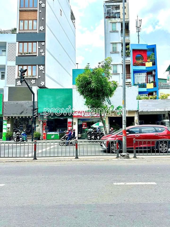 Bán nhà mặt tiền đường 3 Tháng 2, Quận 10 - Pháp lý rõ ràng, vị trí đắc địa!