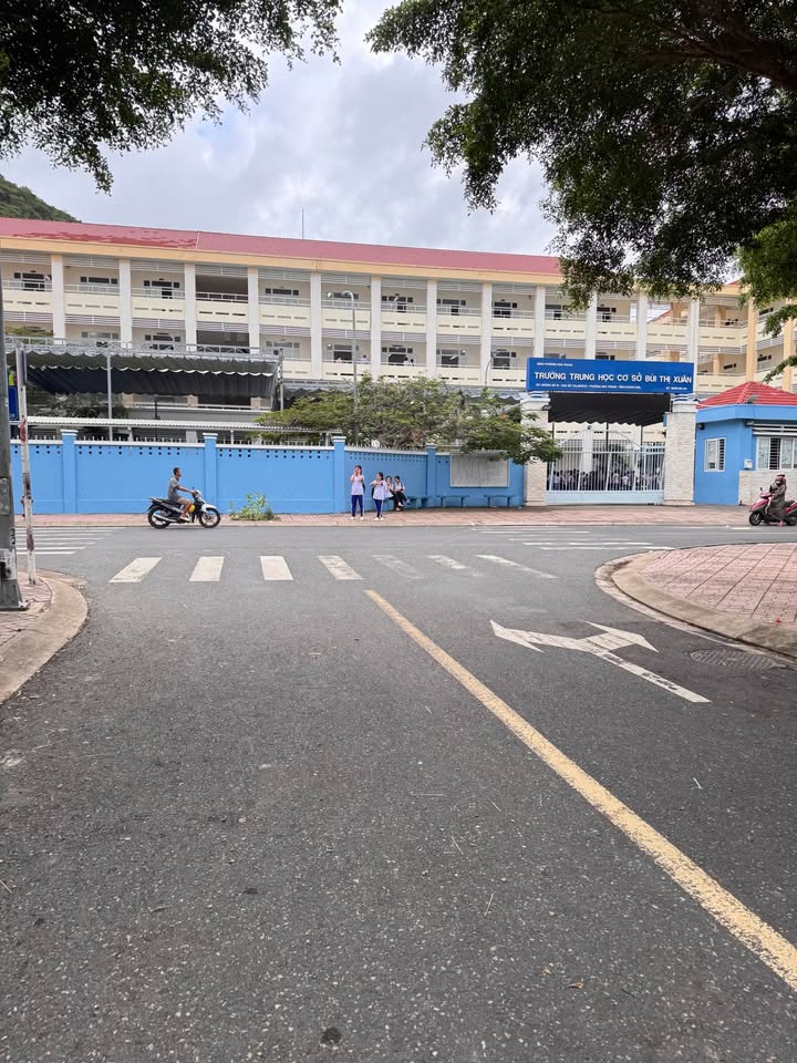 Đất KĐT Mipeco Vĩnh Nguyên 90m² giá 7.65 tỷ - Sổ hồng lâu dài, vị trí đắc địa!