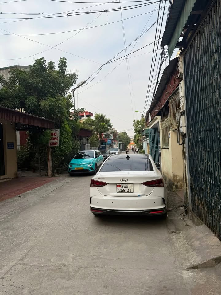 Đất tặng nhà C4 ngõ 497 Nguyễn Công Trứ 79.6m² giá 3.6 tỷ - Tiện ích đầy đủ!