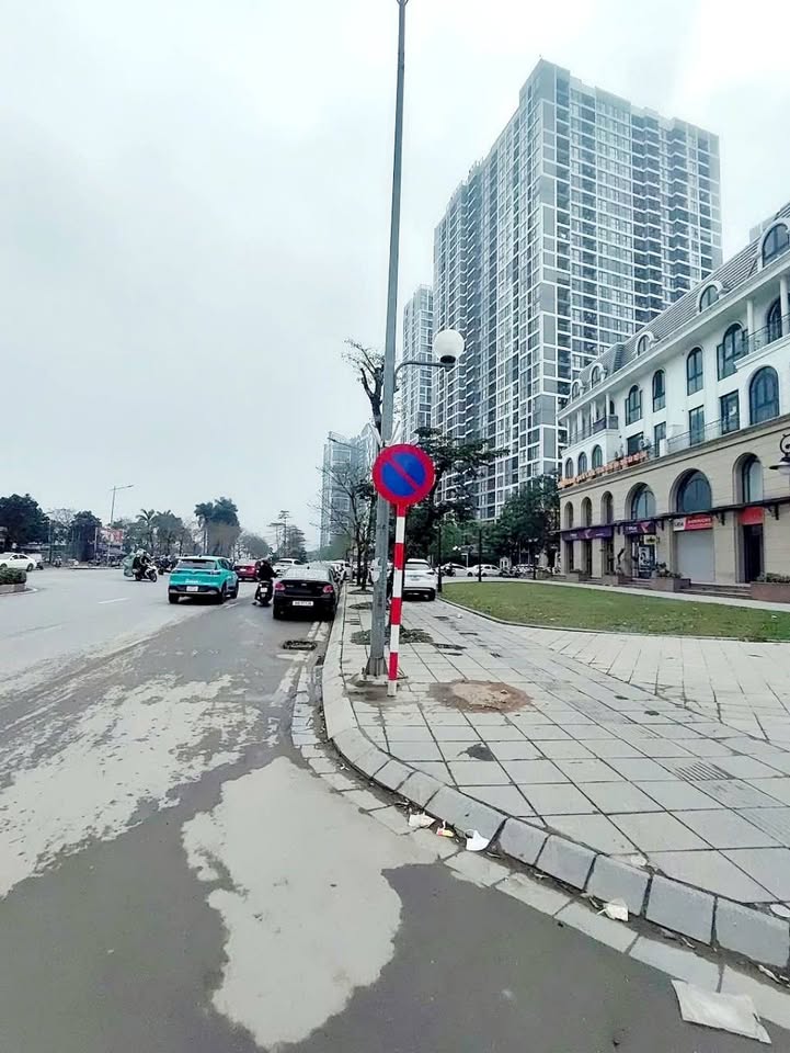 Đất Trâu Quỳ 50m² giá 7 tỷ - Mặt tiền 5.6m, ô tô tránh, kinh doanh tốt!