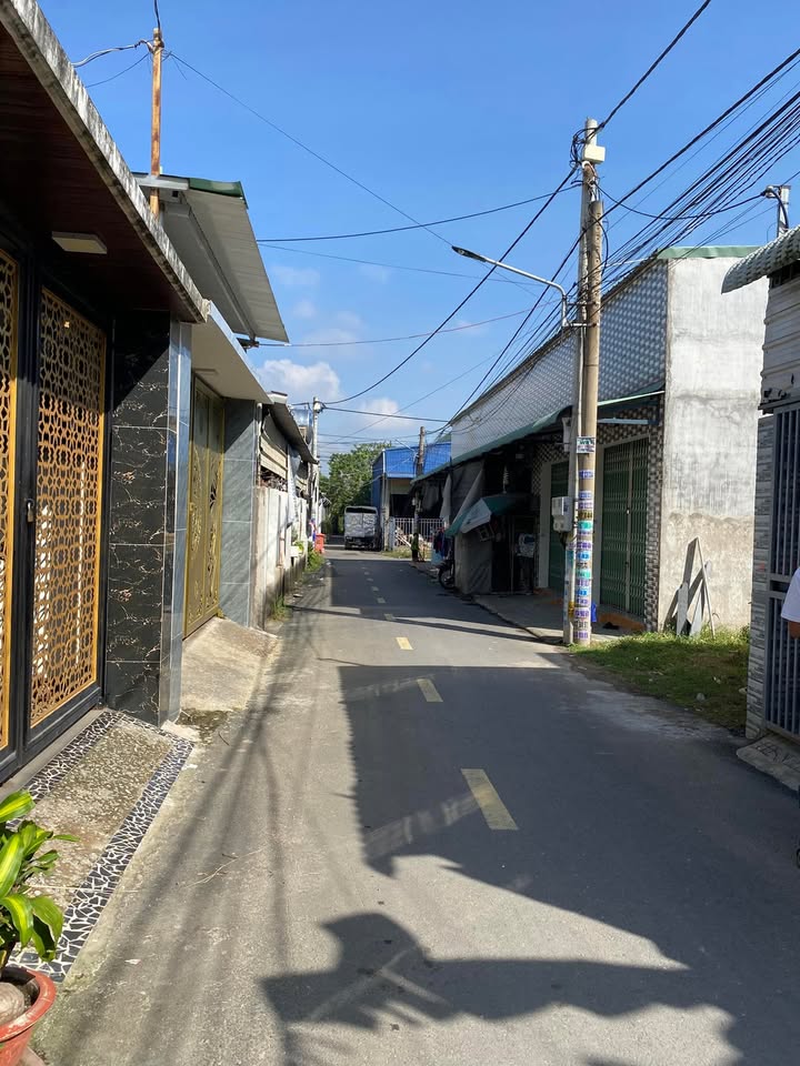 Nhà gác lửng 100m² tại Bến Sắn, Nhơn Trạch - Bán gấp chỉ 2 tỷ!