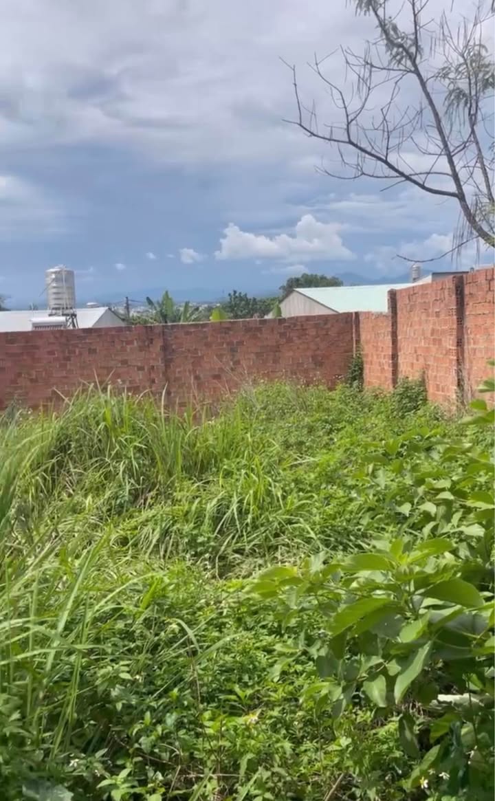 Nhà hẻm 485 Phạm Văn Đồng, Hoà Bình, 510m² chỉ 1 tỷ - Sân đậu xe máy, phù hợp gia đình!