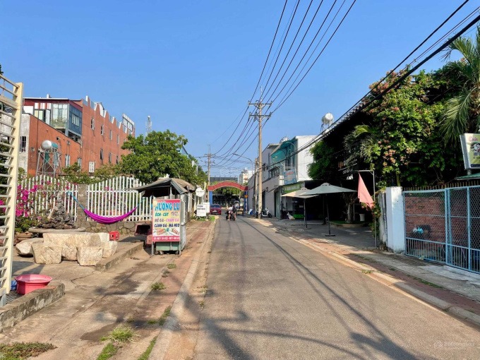 Đất mặt tiền Đoàn Thị Điểm, Gia Ray, 150m² giá chỉ 1.78 tỷ - Vị trí đắc địa cho kinh doanh!