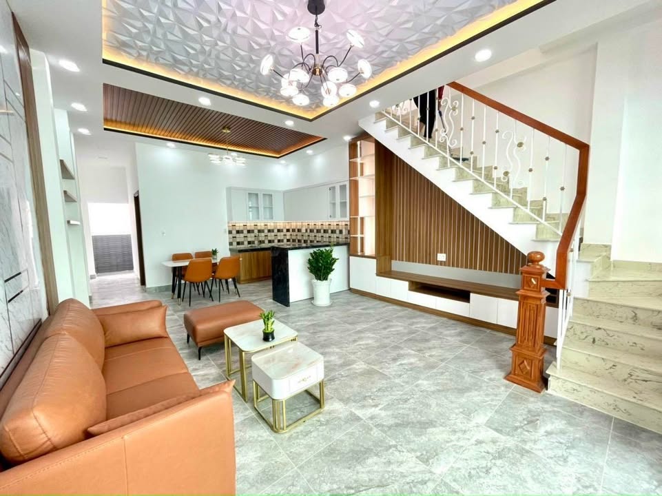 Nhà riêng 1 trệt 1 lầu 65m² giá 6.51 tỷ - Sẵn sàng vào ở ngay!