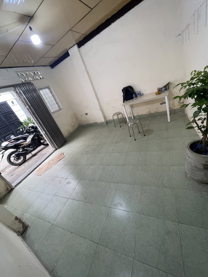 Nhà phố quận 1 - Phan Tôn 56m² giá 16.5 tỷ - Ô tô đỗ cửa, 2 mặt tiền thông thoáng!