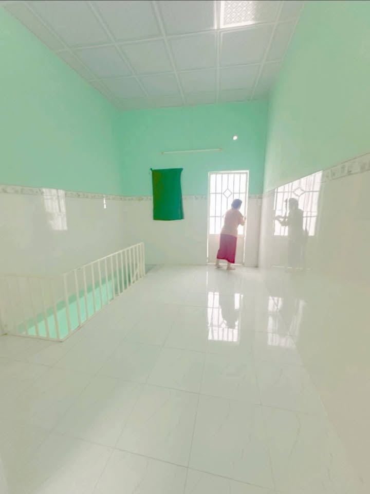 Nhà cho thuê Xuân Thới Thượng 2 tầng giá 4 triệu - Nhà mới hoàn toàn!