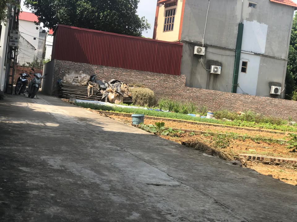 Đất Ninh Xá, Thuận Thành 70m² chỉ 1 tỷ - Vị trí đắc địa, sổ đỏ chính chủ!