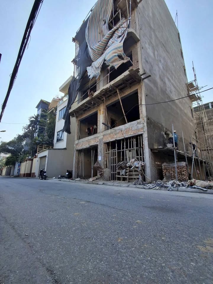 Nhà 8 tầng thang máy Ngọc Thụy 55m² giá 22 tỷ - Kinh doanh sinh lời ngay!