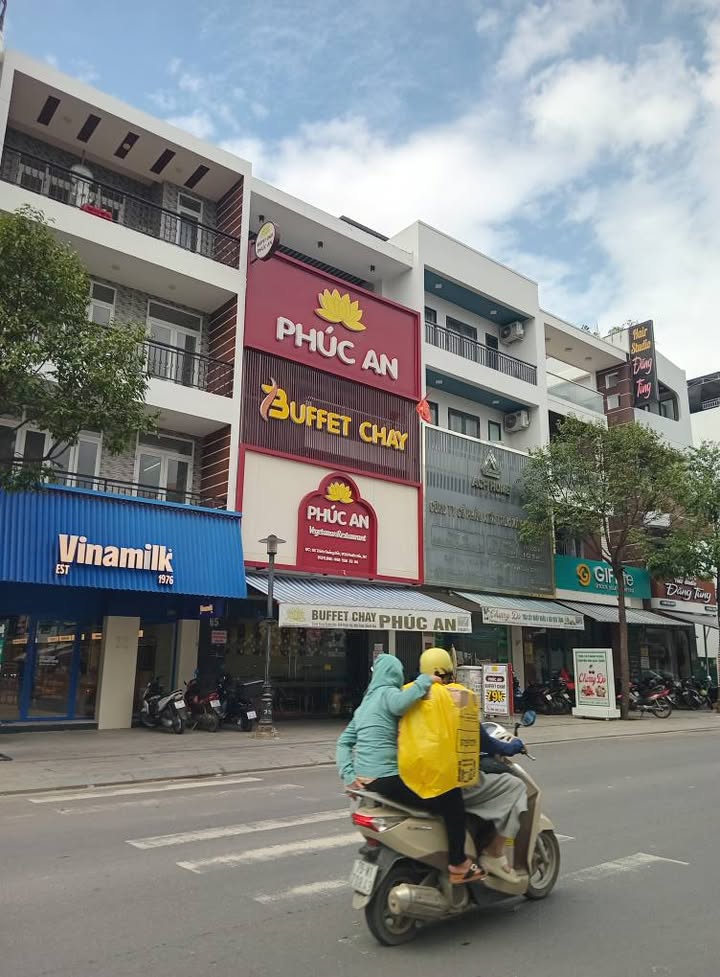 Bán nhà mặt tiền đường Thích Quảng Đức, Nha Trang 130.5m² giá 26.5 tỷ - Đầu tư sinh lời ngay!