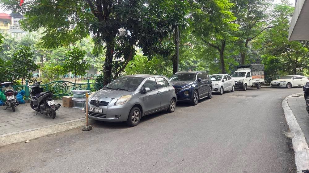 Nhà mặt phố Âu Cơ, Tây Hồ 40m² giá 3.35 tỷ - Kinh doanh đỉnh, ô tô tránh