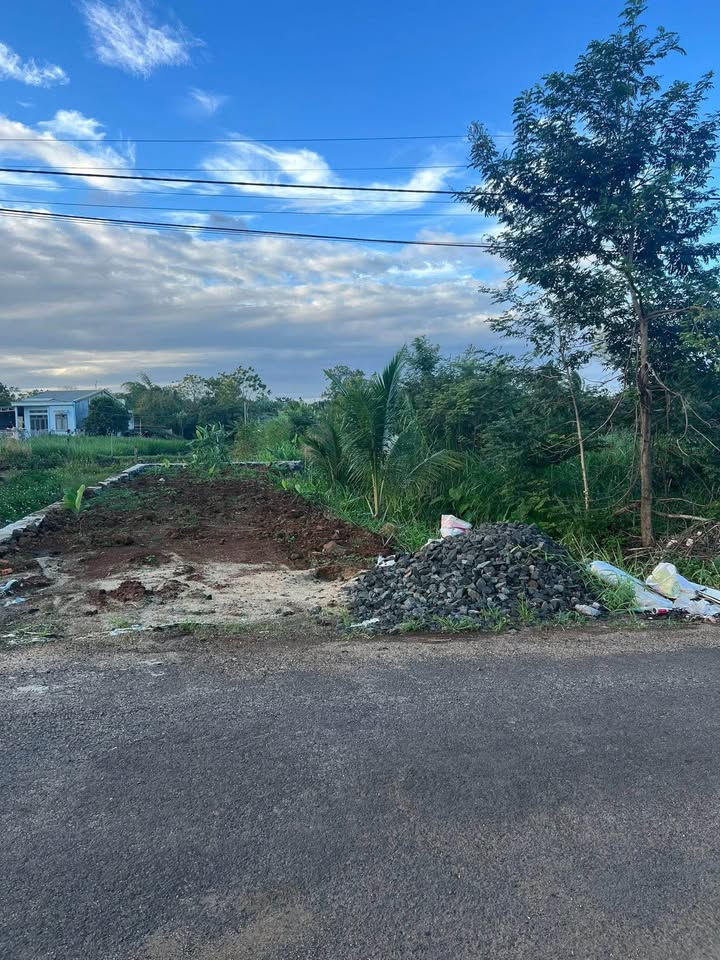 Đất nền thôn 2 Ea Kao 162m² giá 970 triệu - Vị trí đắc địa, view suối tuyệt đẹp!