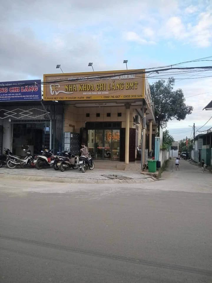 Bán đất tặng nhà mặt tiền Phan Huy Chú 100m² giá 4.6 tỷ - Đầu tư sinh lợi ngay!