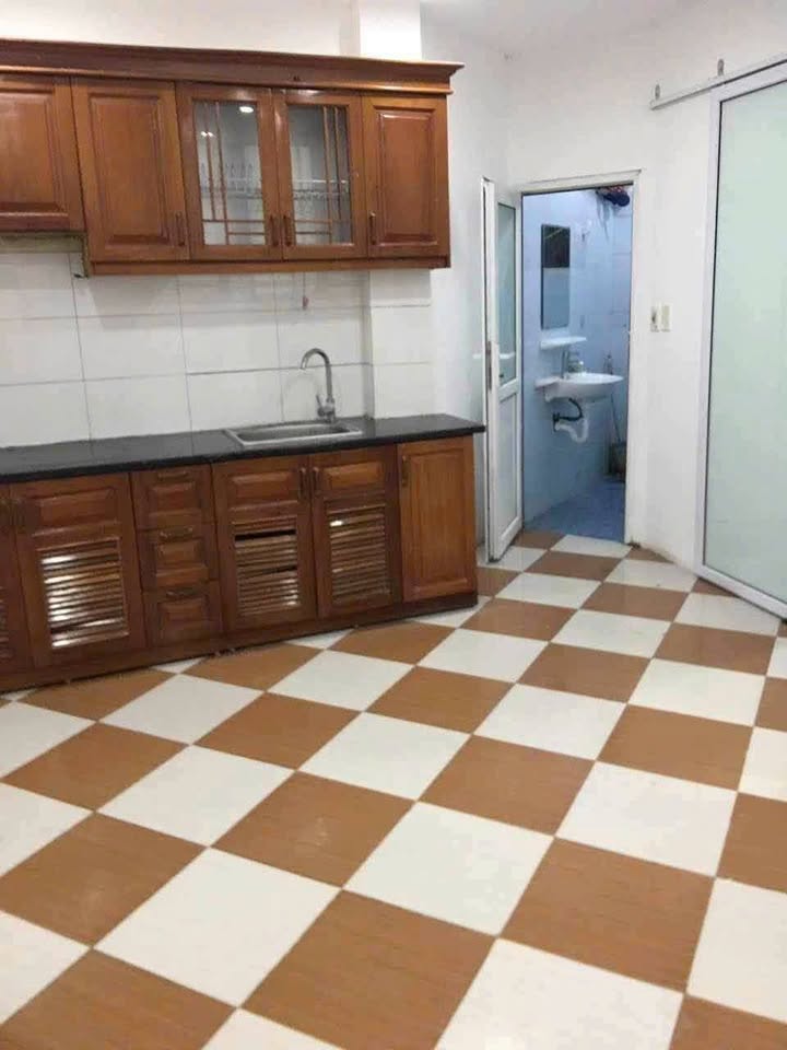 Căn hộ 2 phòng ngủ 1 phòng khách ngõ 44 Pháo Đài Láng 55m² - Sẵn sàng vào ở ngay!